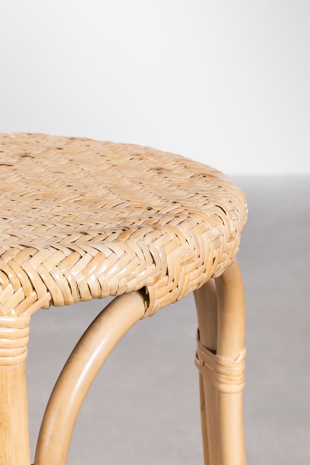 Sgabello alto in rattan Jachel 65 cm