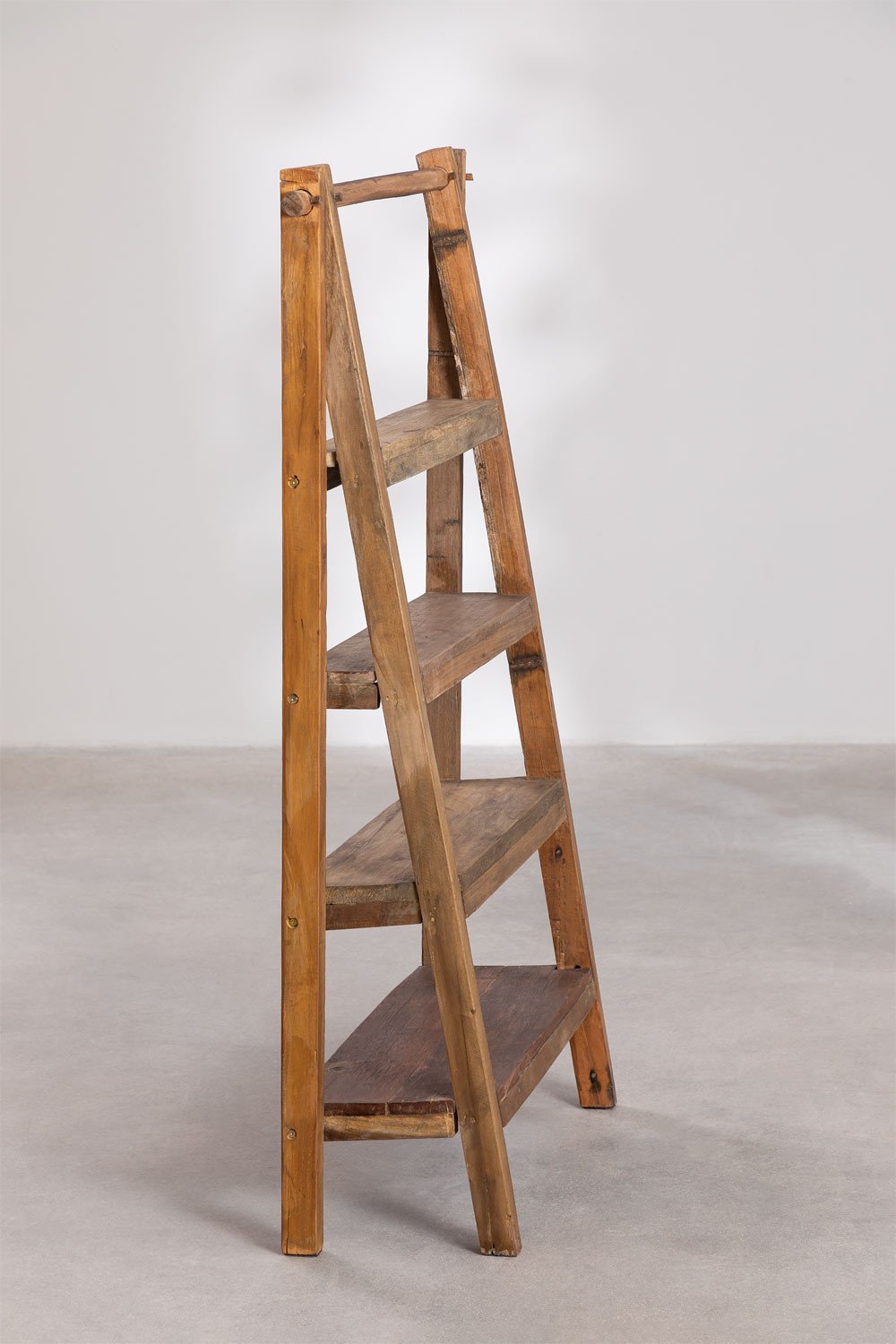 Scaffalatura in legno riciclato Daman