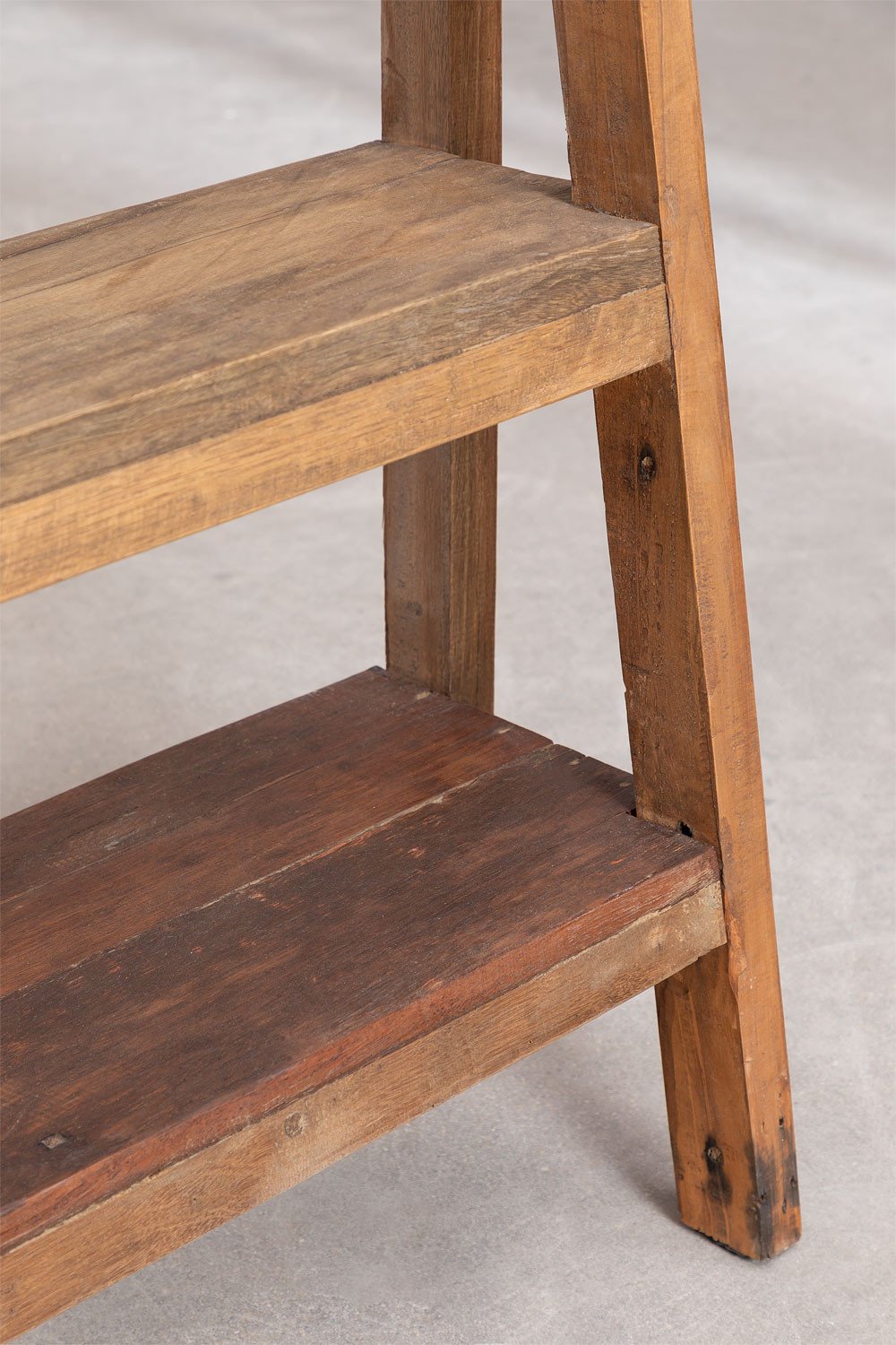 Scaffalatura in legno riciclato Daman