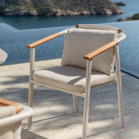 Sedia da giardino con braccioli in alluminio e tessuto bouclé Yervin
