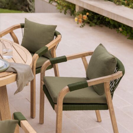 Sedia da giardino con braccioli in legno di acacia Dubai