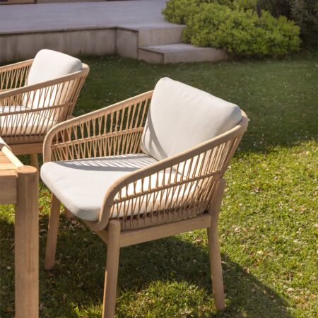 Sedia da giardino con braccioli in legno di acacia e corda intrecciata Karvia