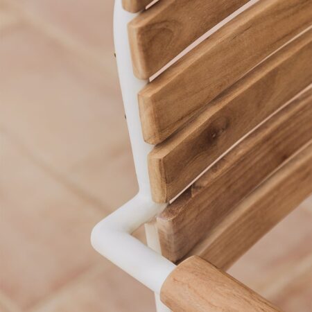 Sedia da giardino con braccioli in legno di teak e basso in alluminio