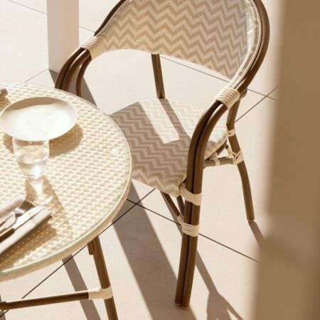 Sedia da giardino impilabile con braccioli in alluminio Brielle Bistro