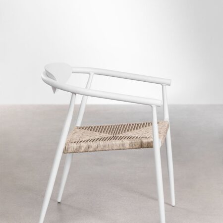 Sedia da giardino impilabile Marsha con braccioli in alluminio e rattan sintetico