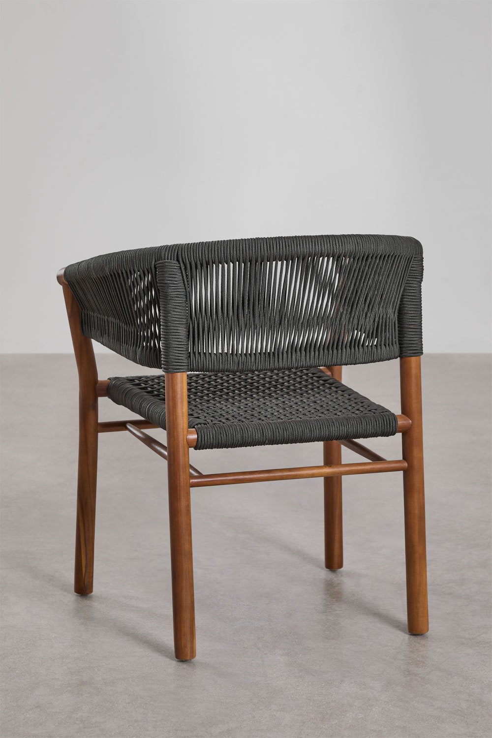 Sedia da giardino Tenay Classic con braccioli in legno di acacia e corda intrecciata