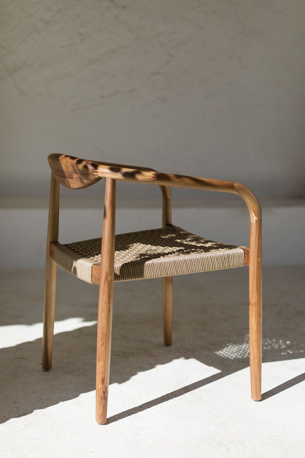 Sedia da giardino in legno di acacia e corda intrecciata Mallory