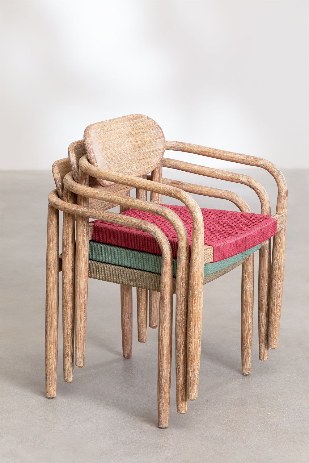 Sedia da giardino con braccioli in legno Naele