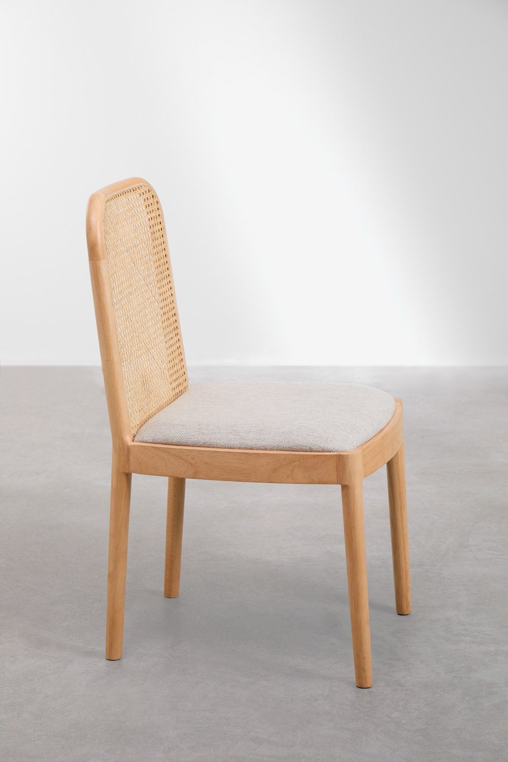 Sedia da pranzo in legno di caucciù e rattan Yaiza