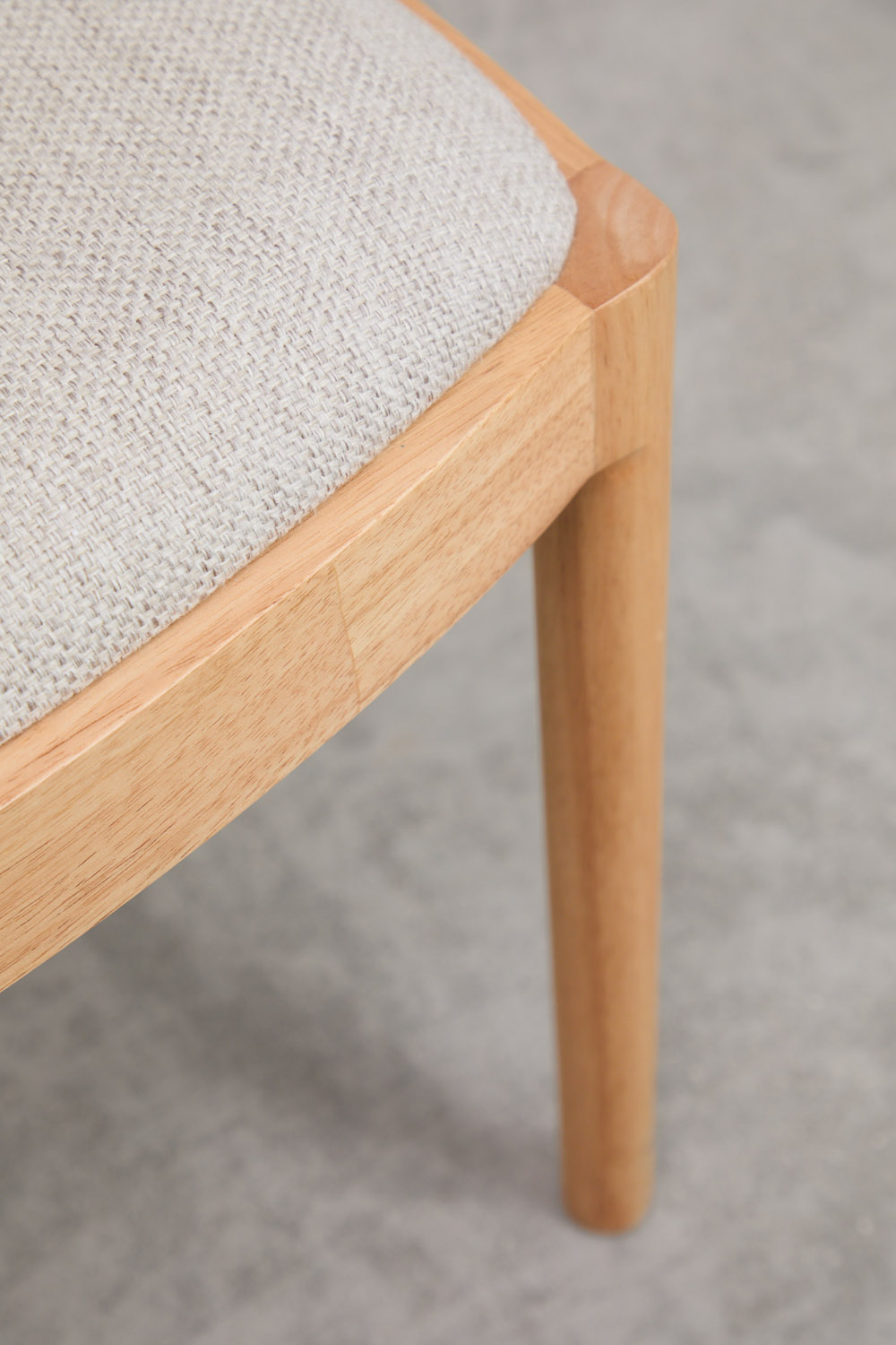 Sedia da pranzo in legno di caucciù e rattan Yaiza