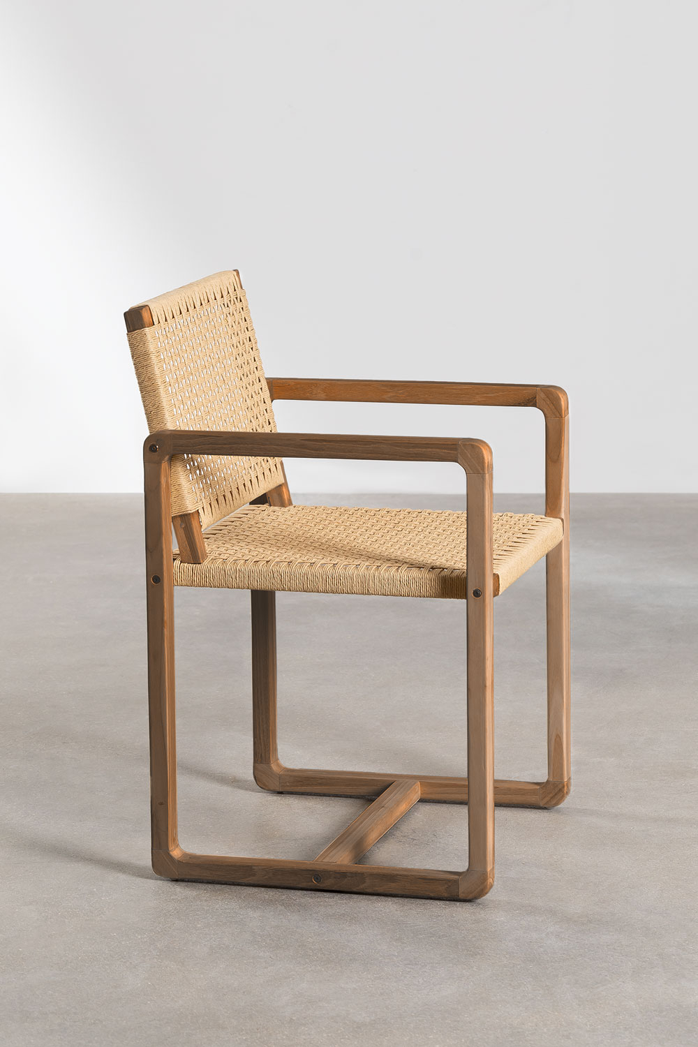 Sedia da pranzo con braccioli in legno di teak Monsxau