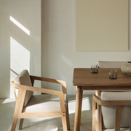 Sedia da pranzo in legno di acacia Kaela