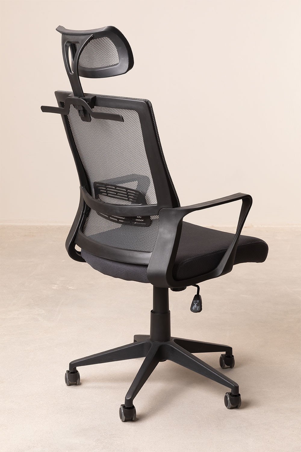 Sedia da ufficio con ruote e poggiatesta Teill Black