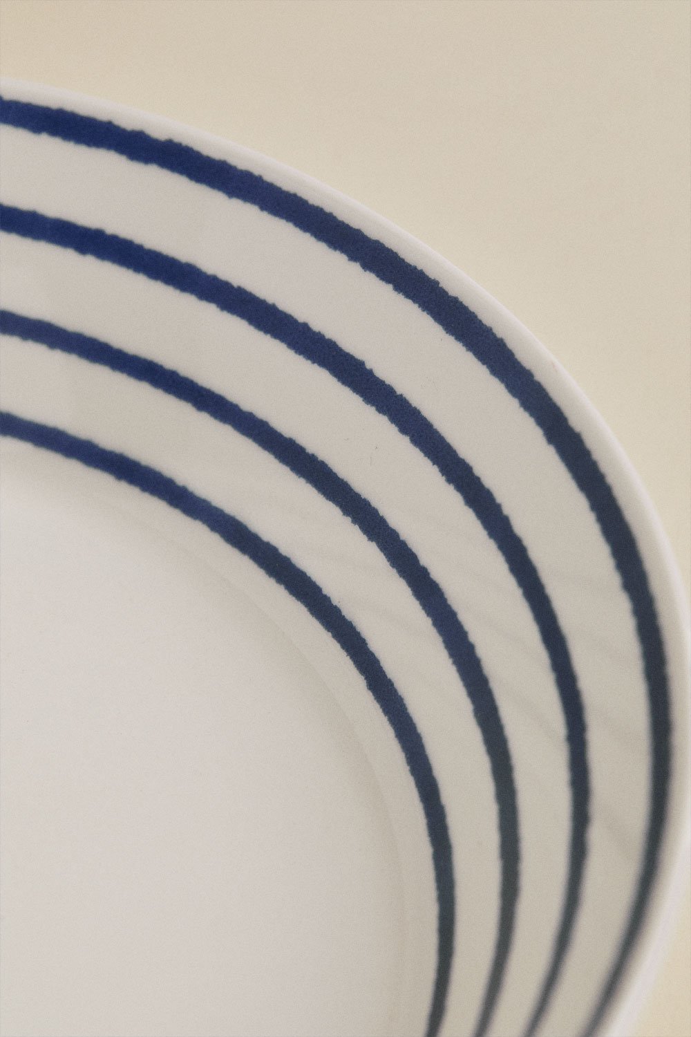 Set di stoviglie Isolda in porcellana bone china da 12 pezzi