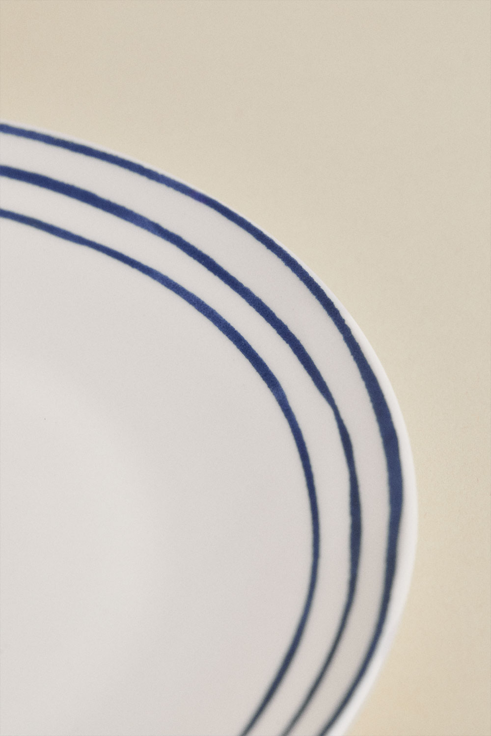 Set di stoviglie Isolda in porcellana bone china da 12 pezzi