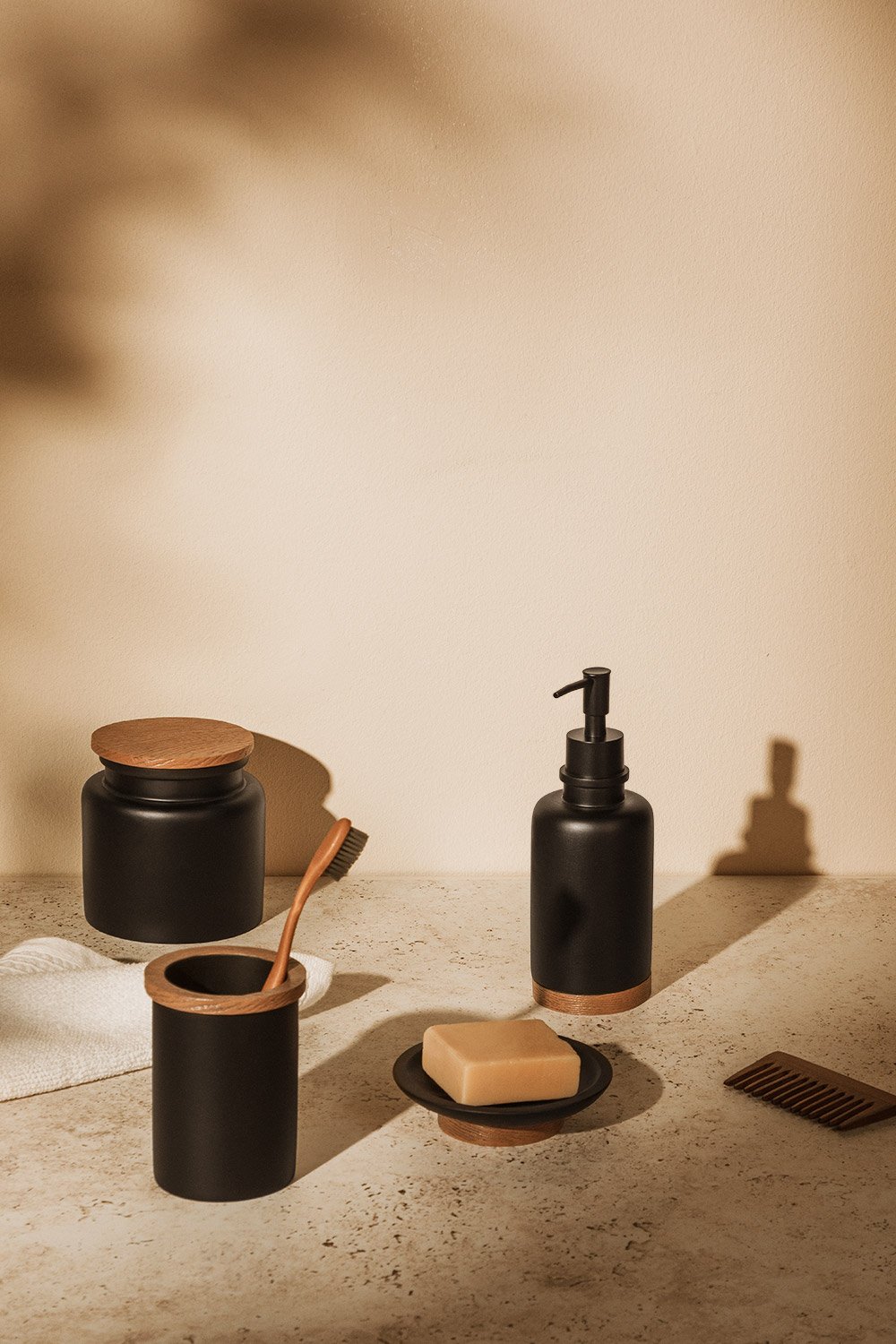 Set da bagno in resina Canen
