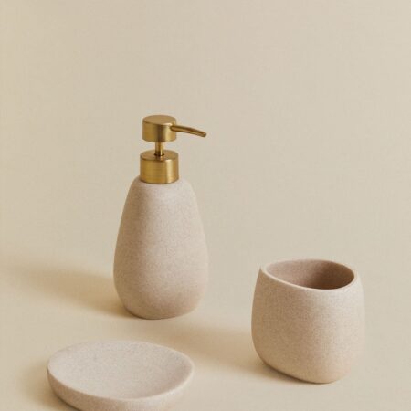 Set da bagno in resina Yegro