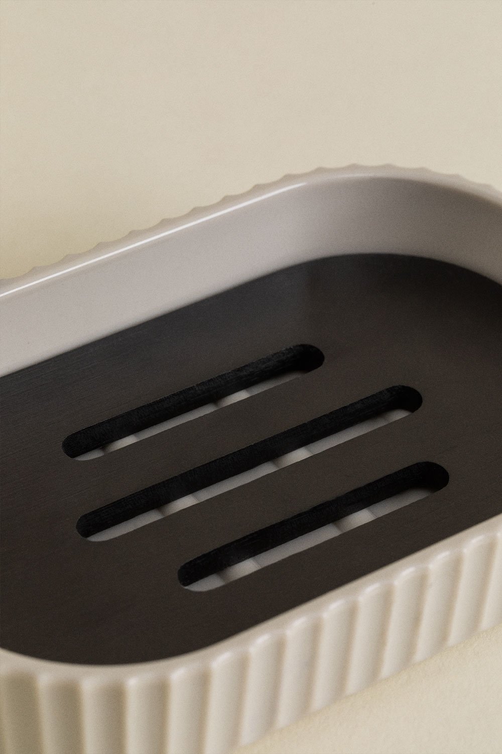Set da bagno Ozene in ABS e bambù