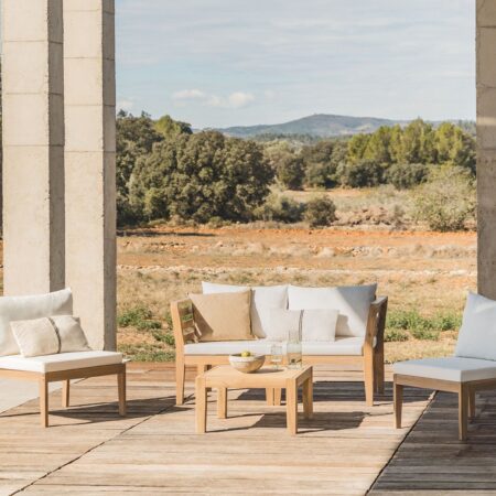 Set da giardino 4 pezzi con braccioli e tavolino in legno di acacia Filips