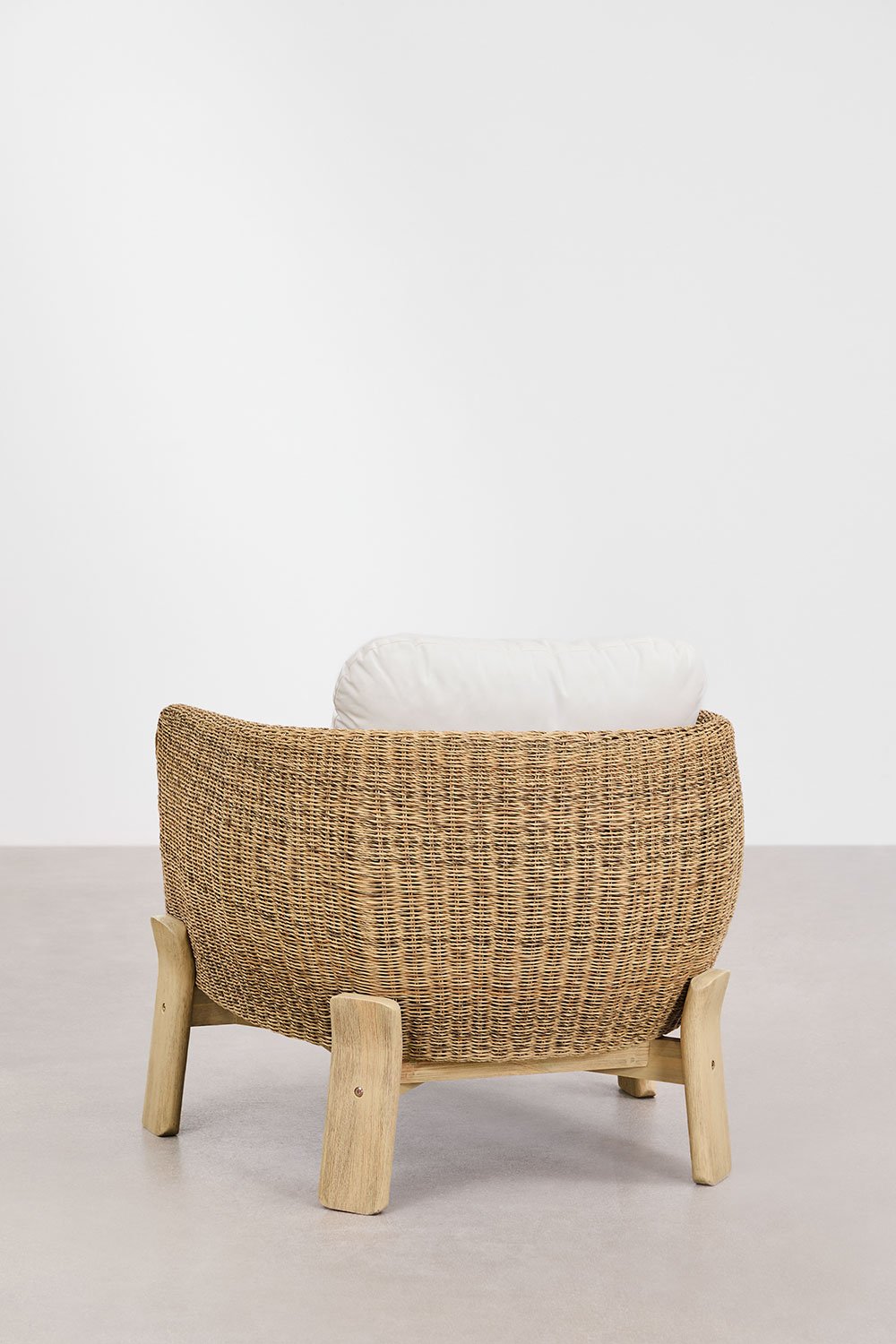 Set da giardino Leilan con 2 poltrone e un tavolino in legno di acacia e rattan