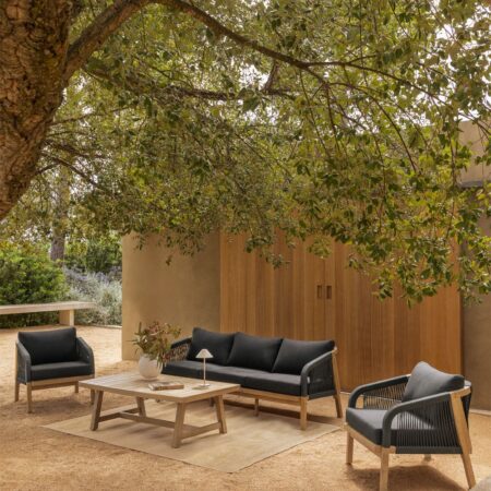 Set da giardino con divano 3 posti, 2 poltrone e tavolino in legno di acacia Dubai