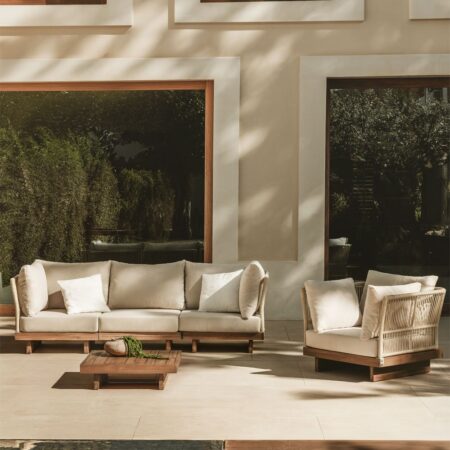 Set di divani da giardino modulari Dailin da 3 pezzi con 2 sedie angolari, tavolino e poltrona in legno di acacia