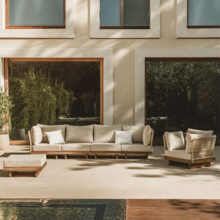 Set da giardino con divano modulare a 4 pezzi con 2 poltrone angolari, poltrona e pouf in legno di acacia Dailin