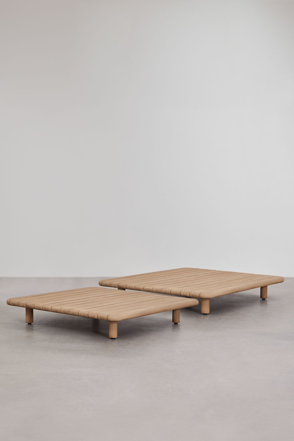 Set da giardino con divano angolare modulare da 2 pezzi, tavolino, poltrona e tavolino da caffè 95x95 cm in acacia Portet