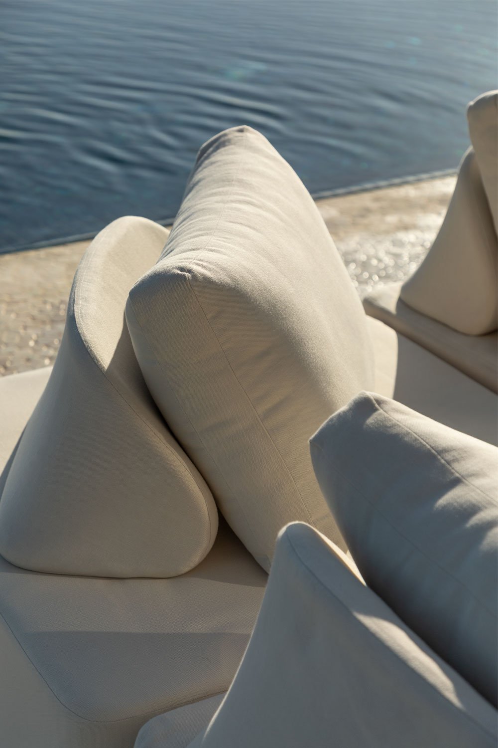 Set da giardino con divano modulare angolare a 3 pezzi e tavolino 95x95 cm in acacia Portet
