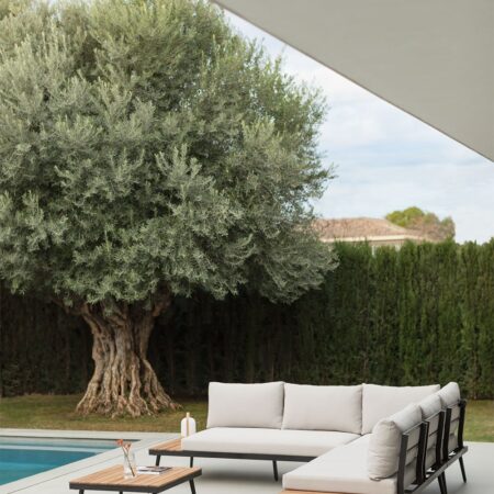 Set da giardino con divano angolare 4 posti e tavolino in alluminio e legno di acacia Kalen