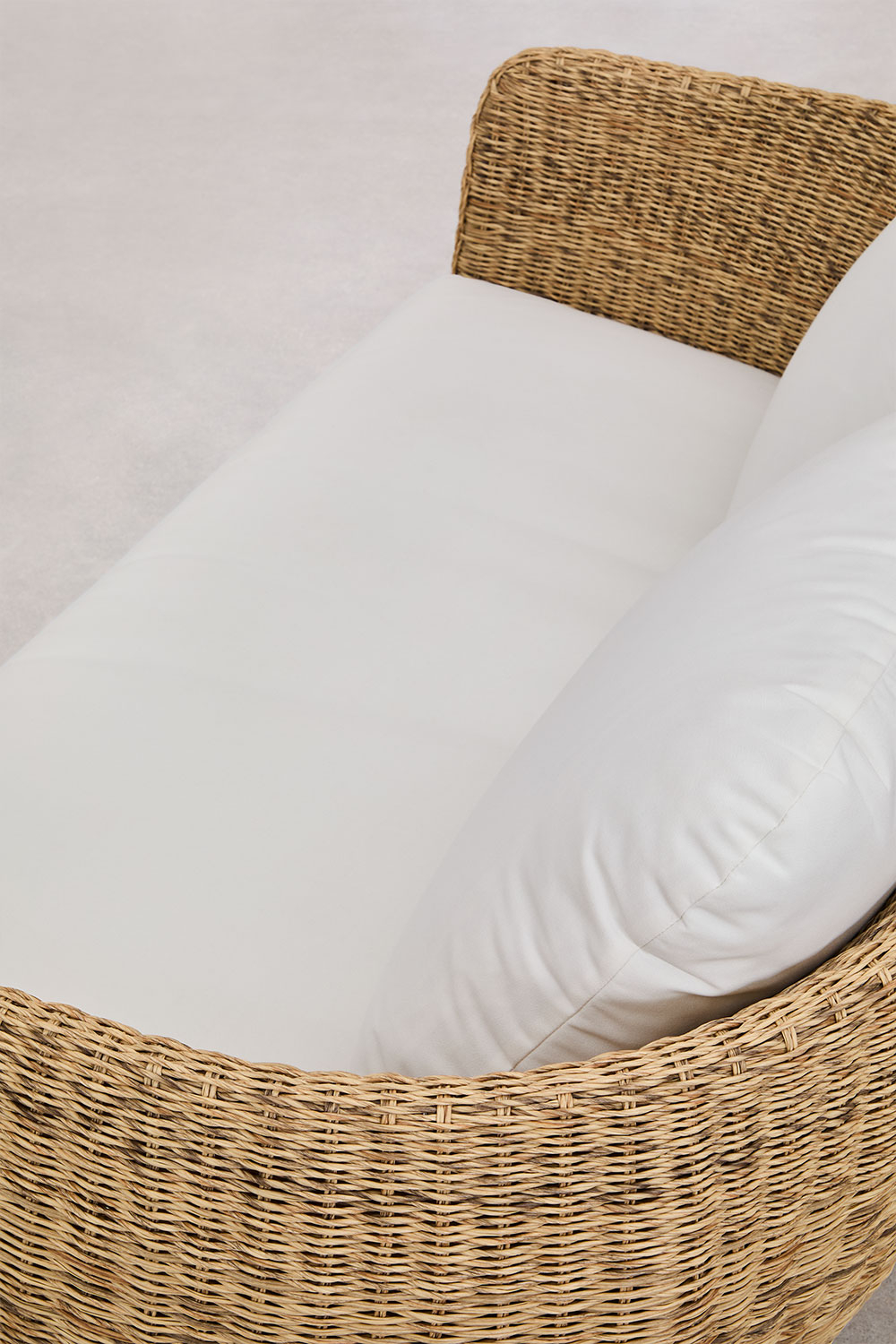Set da giardino Leilan con divano a 2 posti e tavolino in legno di acacia e rattan