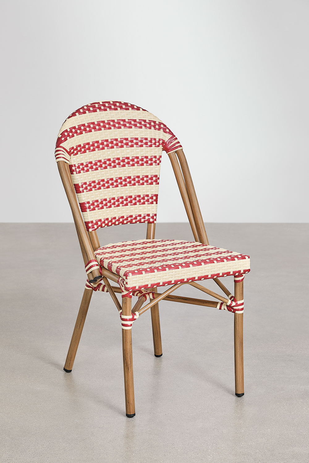 Set tavolo rotondo Ø80 cm Brielle Bistro e 2 sedie impilabili in rattan sintetico e alluminio Solange Bistro