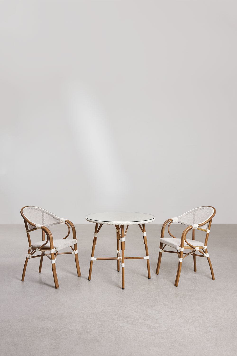 Set da tavolo rotondo Ø80 cm e 2 sedie impilabili con braccioli in textilene e alluminio Brielle Bistro