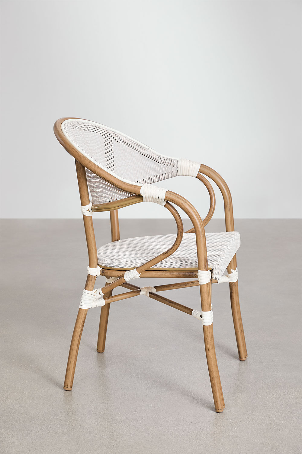 Set da tavolo rotondo Ø80 cm e 2 sedie impilabili con braccioli in textilene e alluminio Brielle Bistro