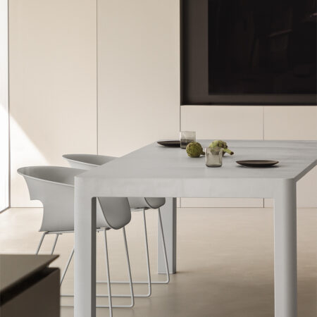 Set tavolo rettangolare Arnadine (180x100 cm) e 6 sedie da pranzo Alanys