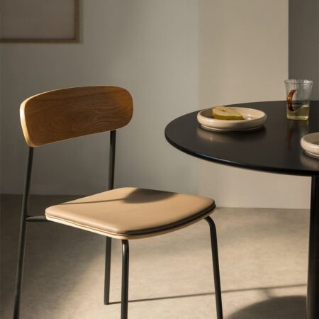 Set di 2 sedie da pranzo impilabili in ferro e legno Wilpier