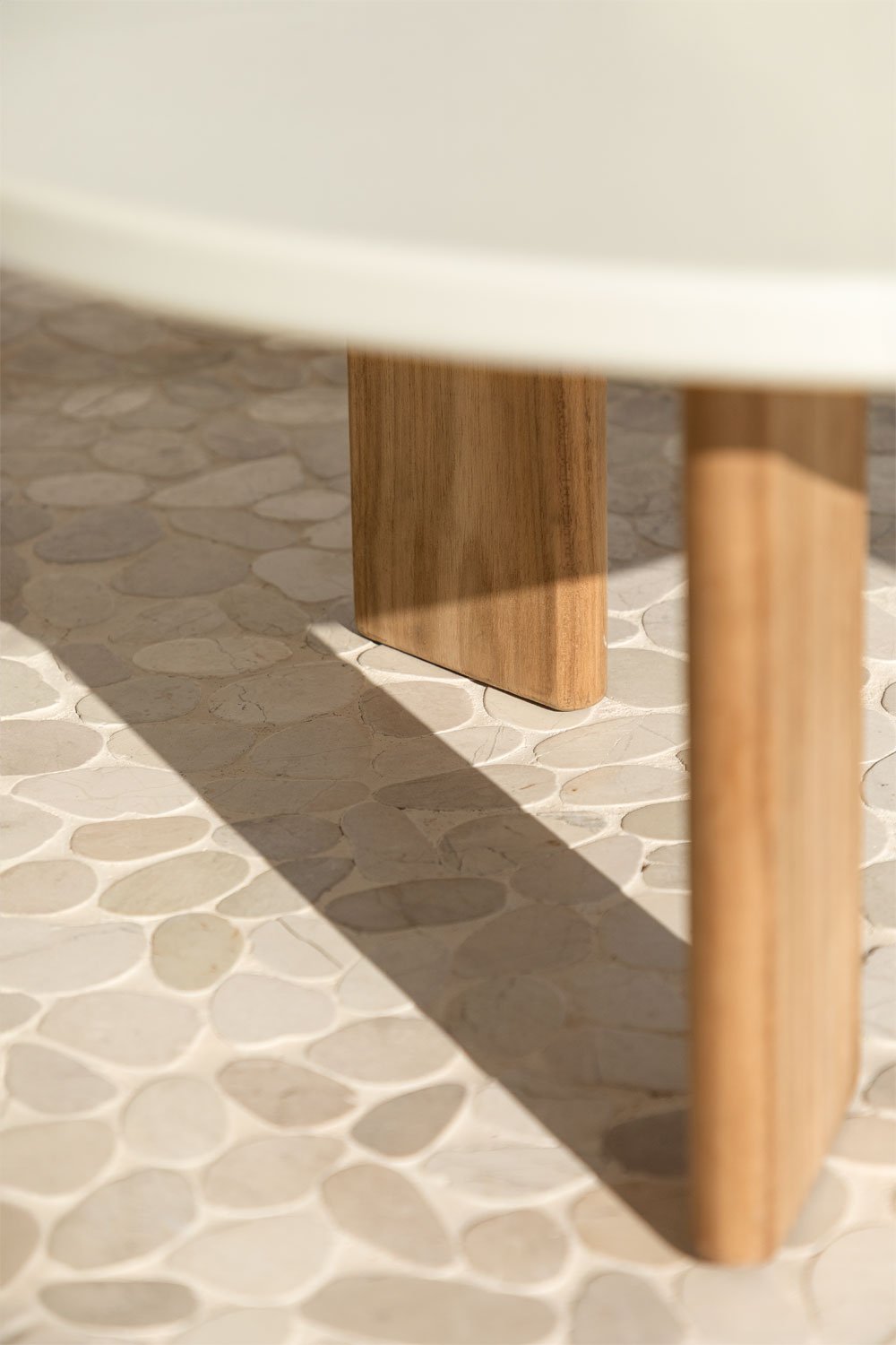 Set di 2 tavolini da giardino rotondi in alluminio Yervin