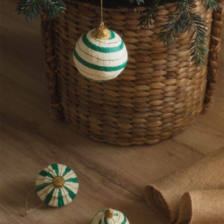 Set di 3 Decorazioni Natalizie Fatte a Mano in Cartapesta Mogens