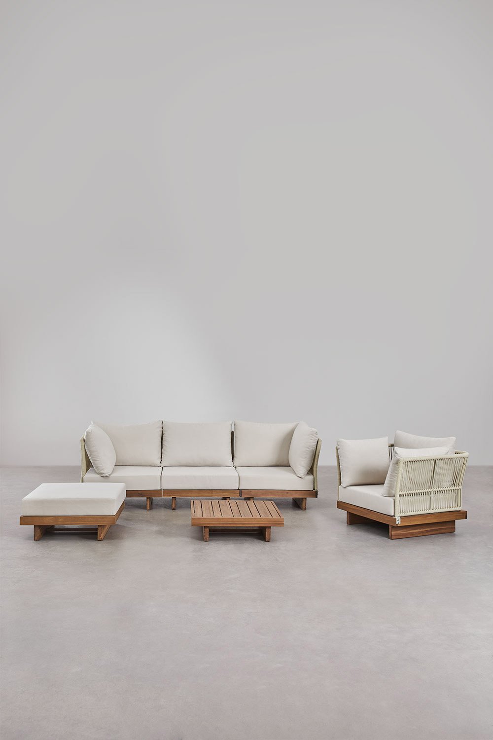 Set di divani da giardino modulari Dailin da 3 pezzi con 2 sedie angolari, tavolino, poltrona e pouf in legno di acacia