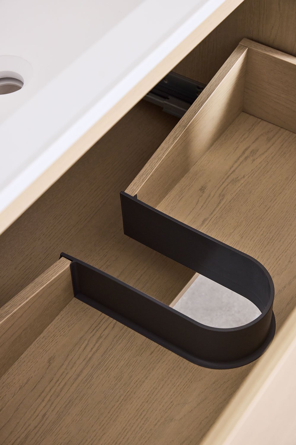 Set di mobili da bagno in legno con lavabo integrato Jacob