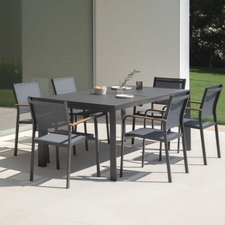 Set tavolo rettangolare allungabile Starmi, 180x240-100 cm, e 6 sedie da giardino impilabili Archer in alluminio.