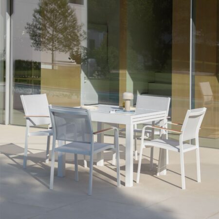 Set tavolo rettangolare 90-180x90 cm allungabile in alluminio Starmi e 4 sedie da giardino impilabili Archer in alluminio