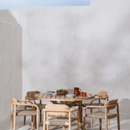 Set Tavola Rotonda (Ø120 cm) e 6 Sedie con Braccioli da Giardino in Legno Naele