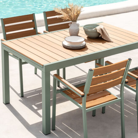 Set Tavolo Allungabile Rettangolare in Alluminio (150-197x90 cm) e 4 Sedie da Giardino Impilabili con Braccioli Saura