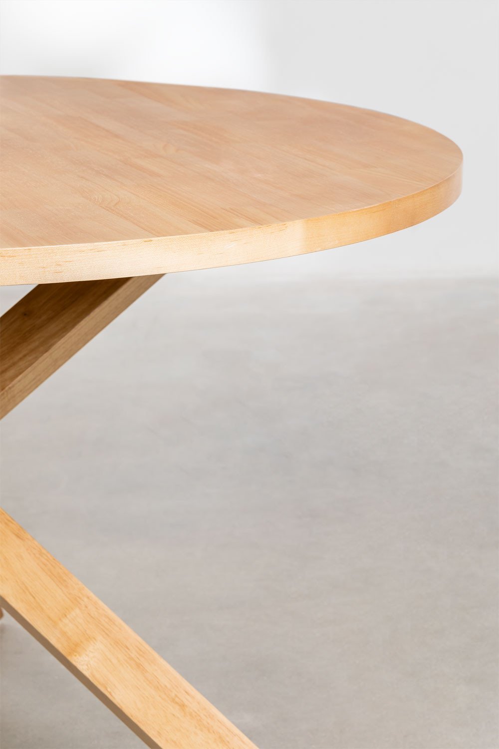 Set tavolo da pranzo rotondo Mieren (Ø120 cm) e 4 sedie con braccioli in legno di frassino e rattan Lali Style