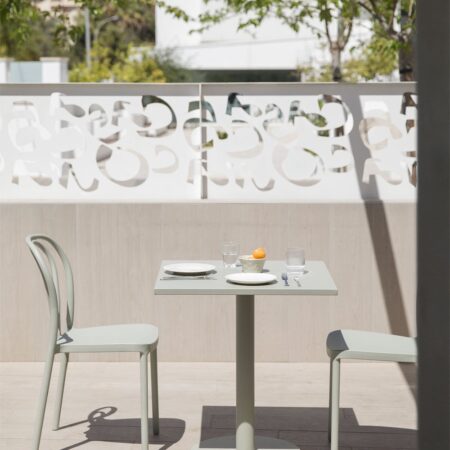 Set Tavolo Quadrato 70x70 cm e 2 Sedie da Giardino Mizzi