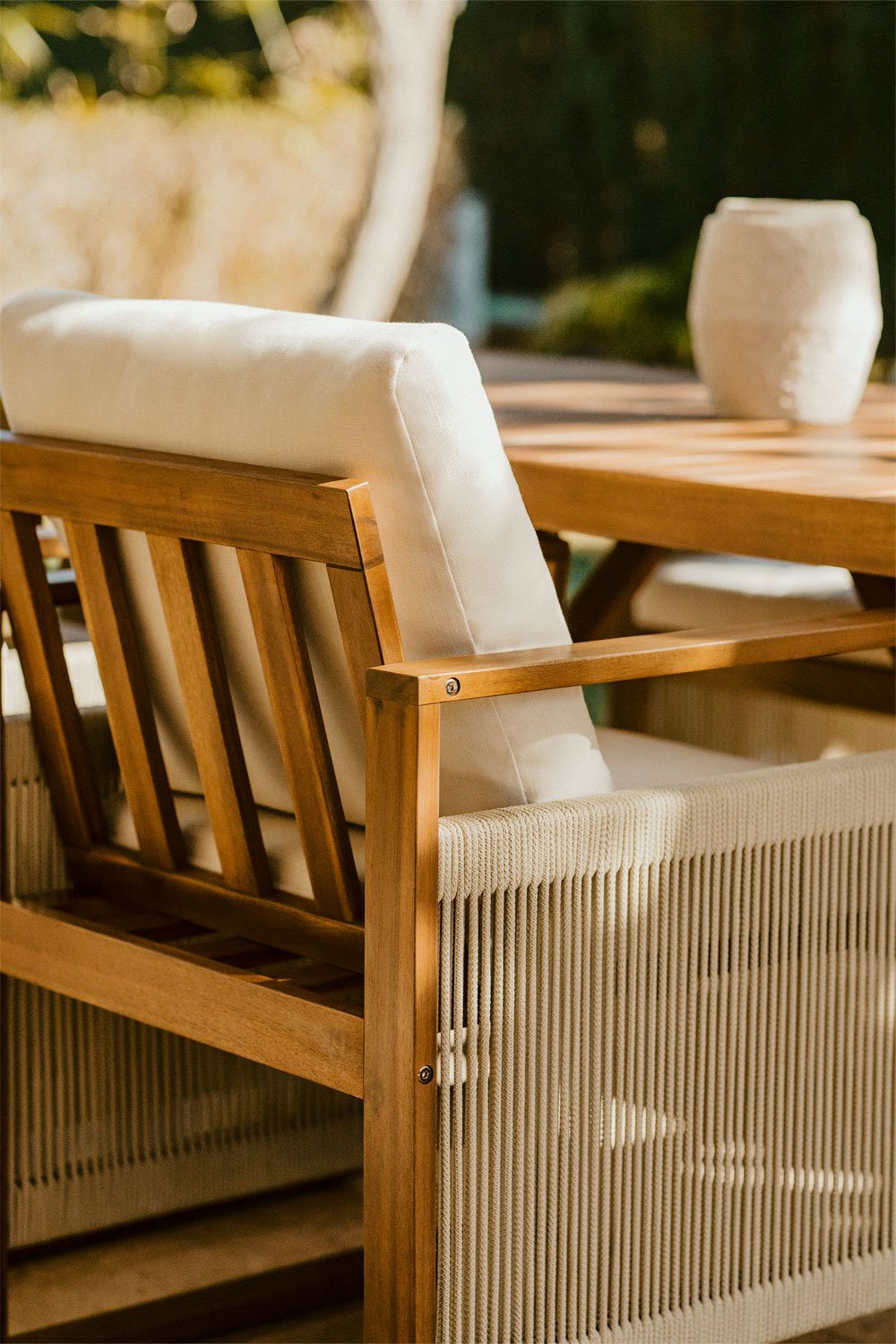 Set Tavolo Rettangolare (200x100 cm) e 6 Sedie da Giardino con Braccioli in Legno di Acacia Nayely