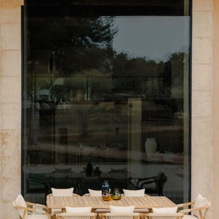Set Tavolo Rettangolare (200x100 cm) e 8 Sedie da Giardino in Legno di Acacia Dubai