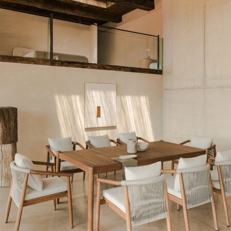 Set Tavolo Rettangolare (200x100 cm) e 8 Sedie da Pranzo con Braccioli in Legno di Eucalipto Aderyn