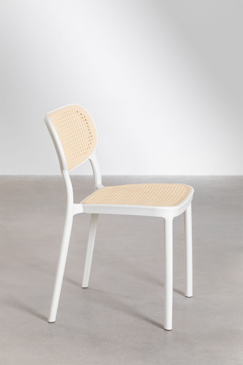 Set tavolo rettangolare Arnadine (140x100 cm) e 4 sedie da pranzo impilabili Omara